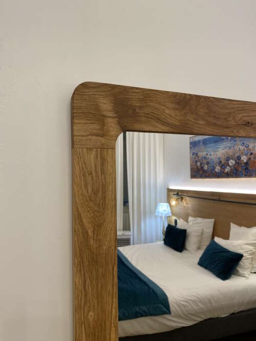 Grand miroir décoratif en chêne massif fabriqué sur mesure